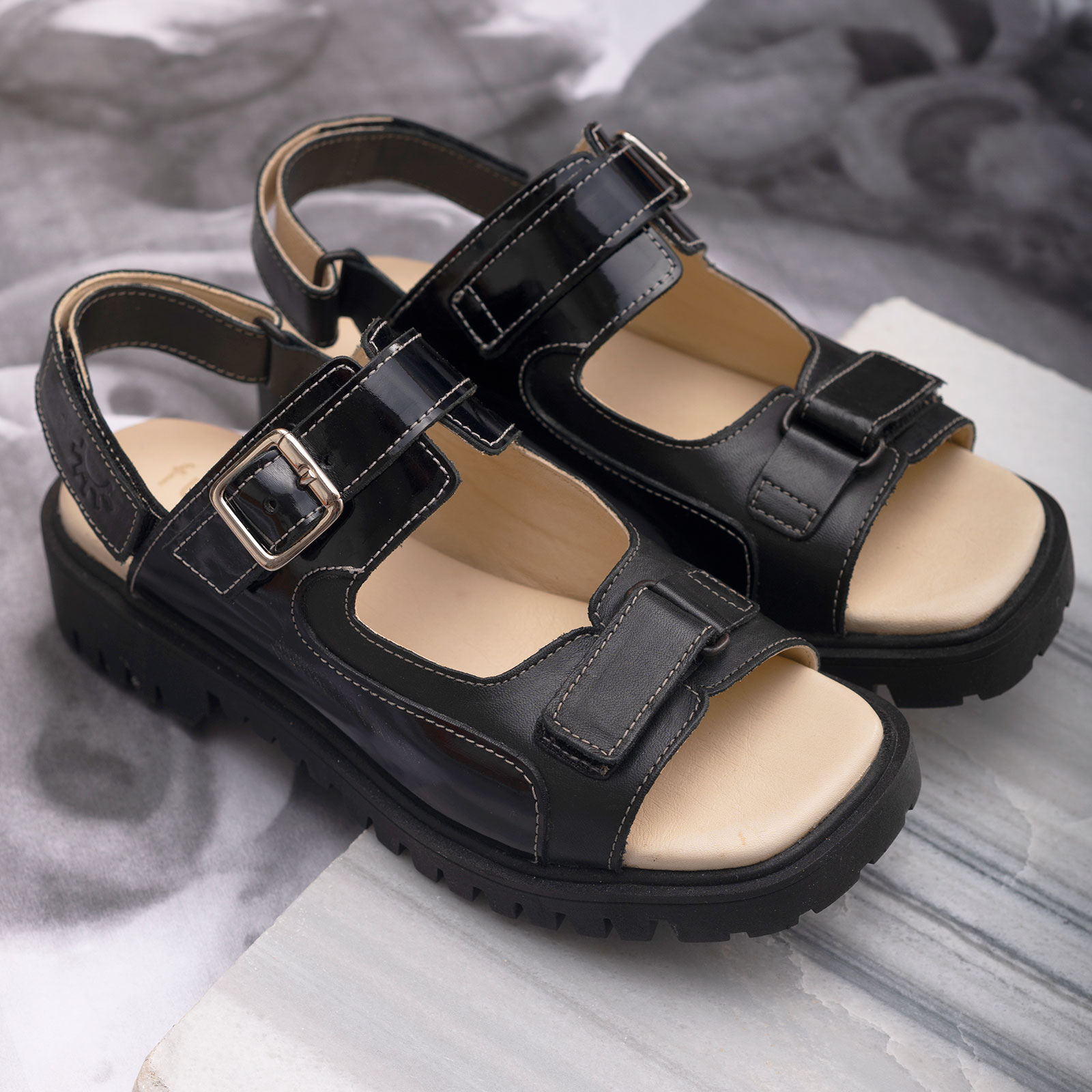 Sandalia Furtiva Portus Negro - Imagen 4
